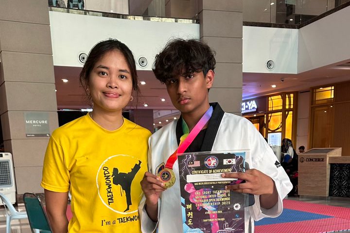 Vivaker Indera Seghar with his gold medal at the Pro Sport Taekwondo National Inter-School Championship 2025